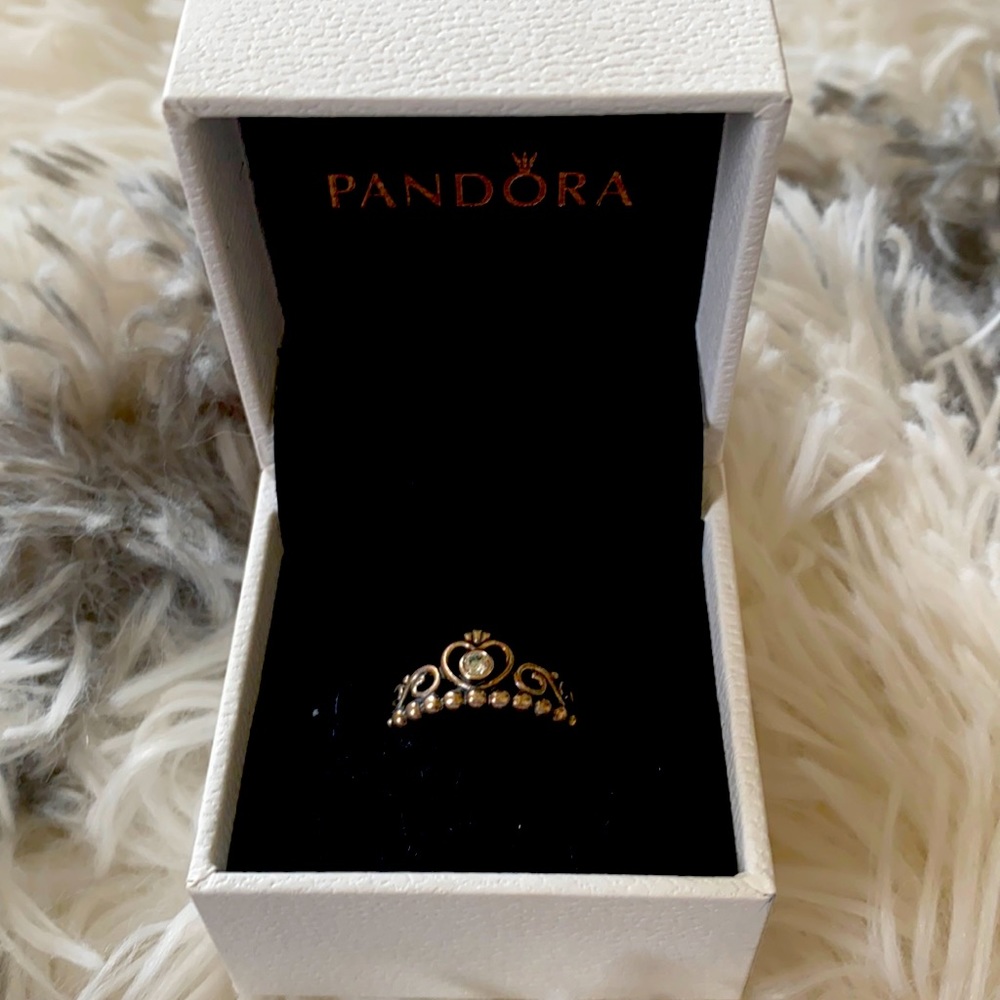 Pandora ring - princess crown